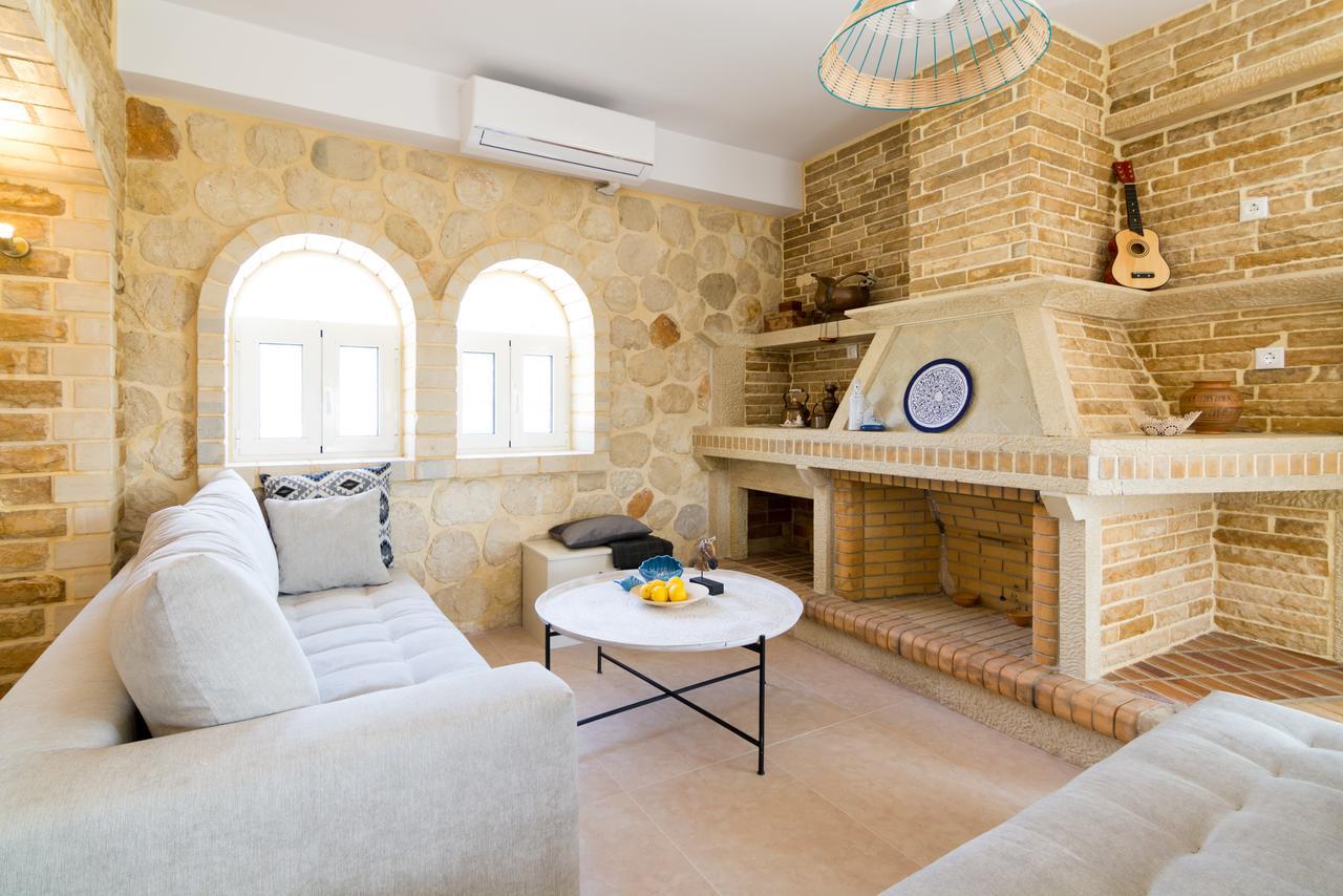 Aristidis Country Villa-Anesis Kamilari Exterior photo